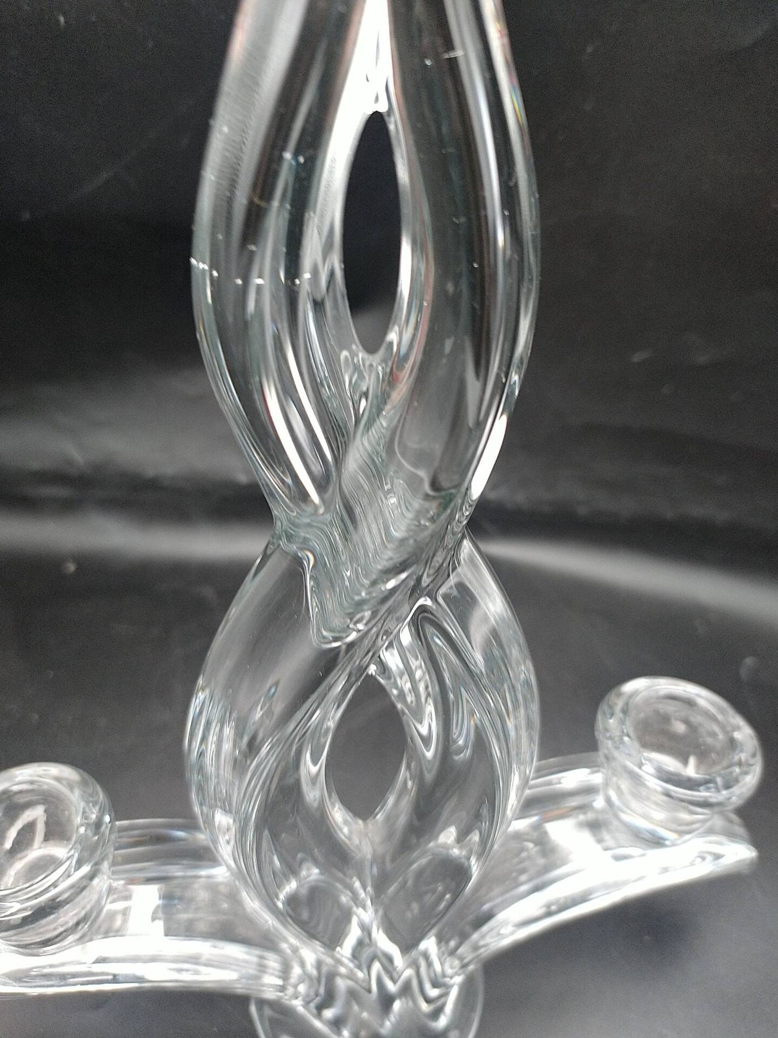 4 Bougeoirs lys en cristal de Vannes le Châtel .