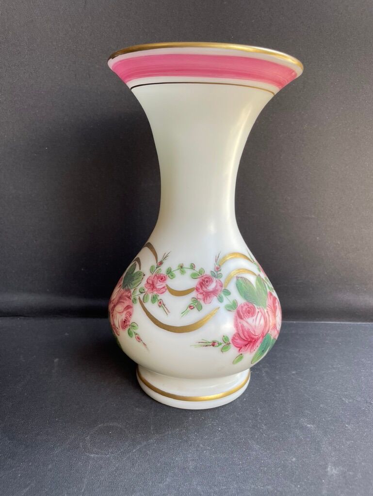 Vase Napoleon III in white opaline with floral decoration with gilding