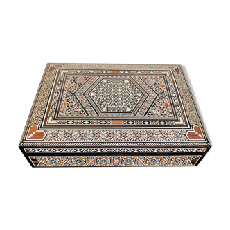 Large inlaid wooden box