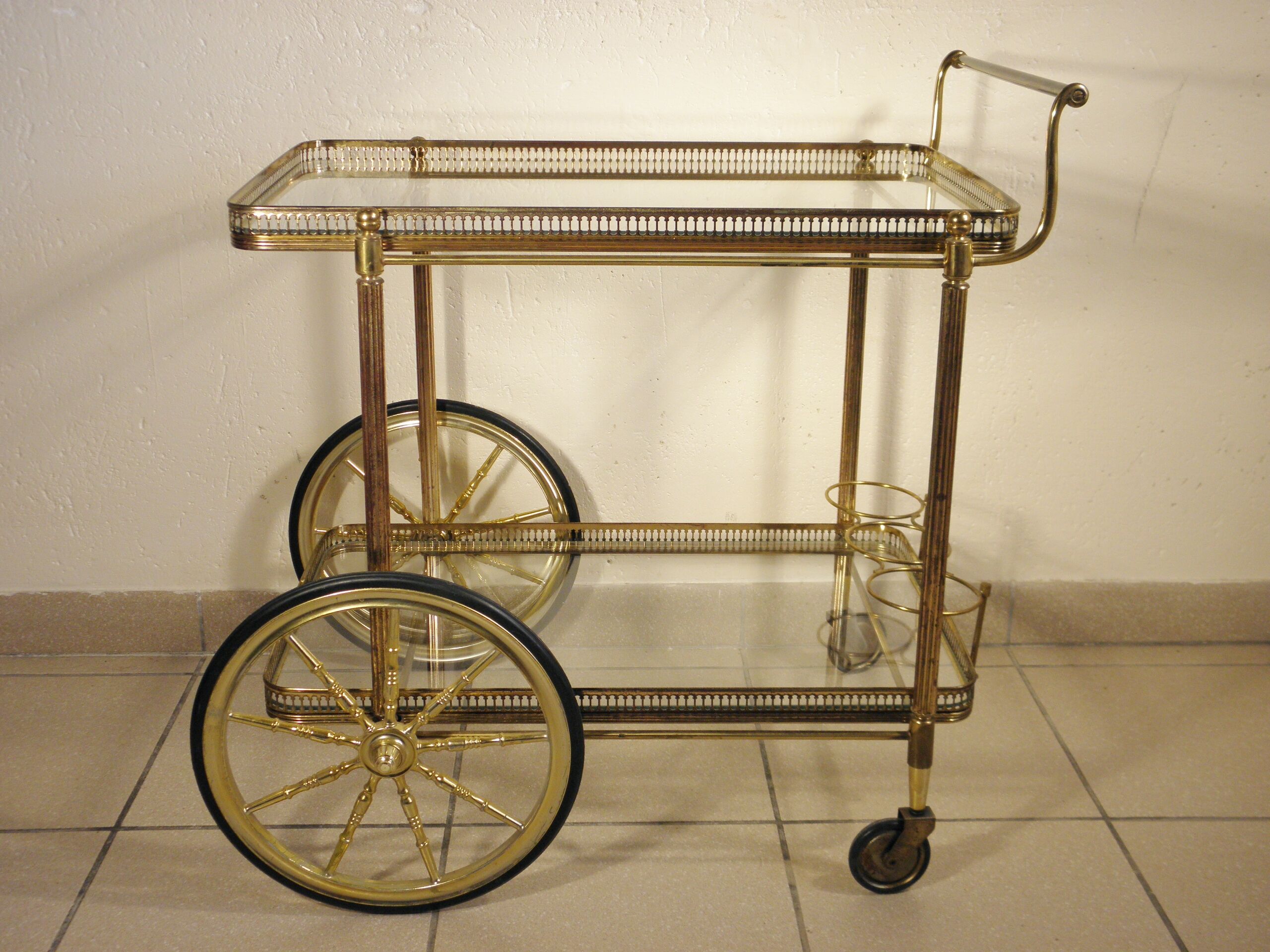 Mobile trolley - golden bar