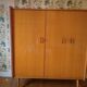 Armoire ancienne pieds compas