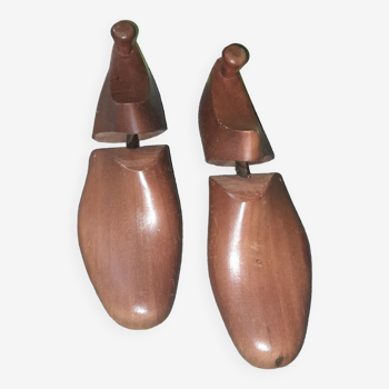 Shoe trees