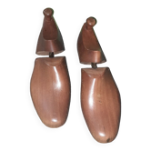 Shoe trees