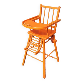Ancienne Chaise Haute Pour Bébé en Bois Peint Orange