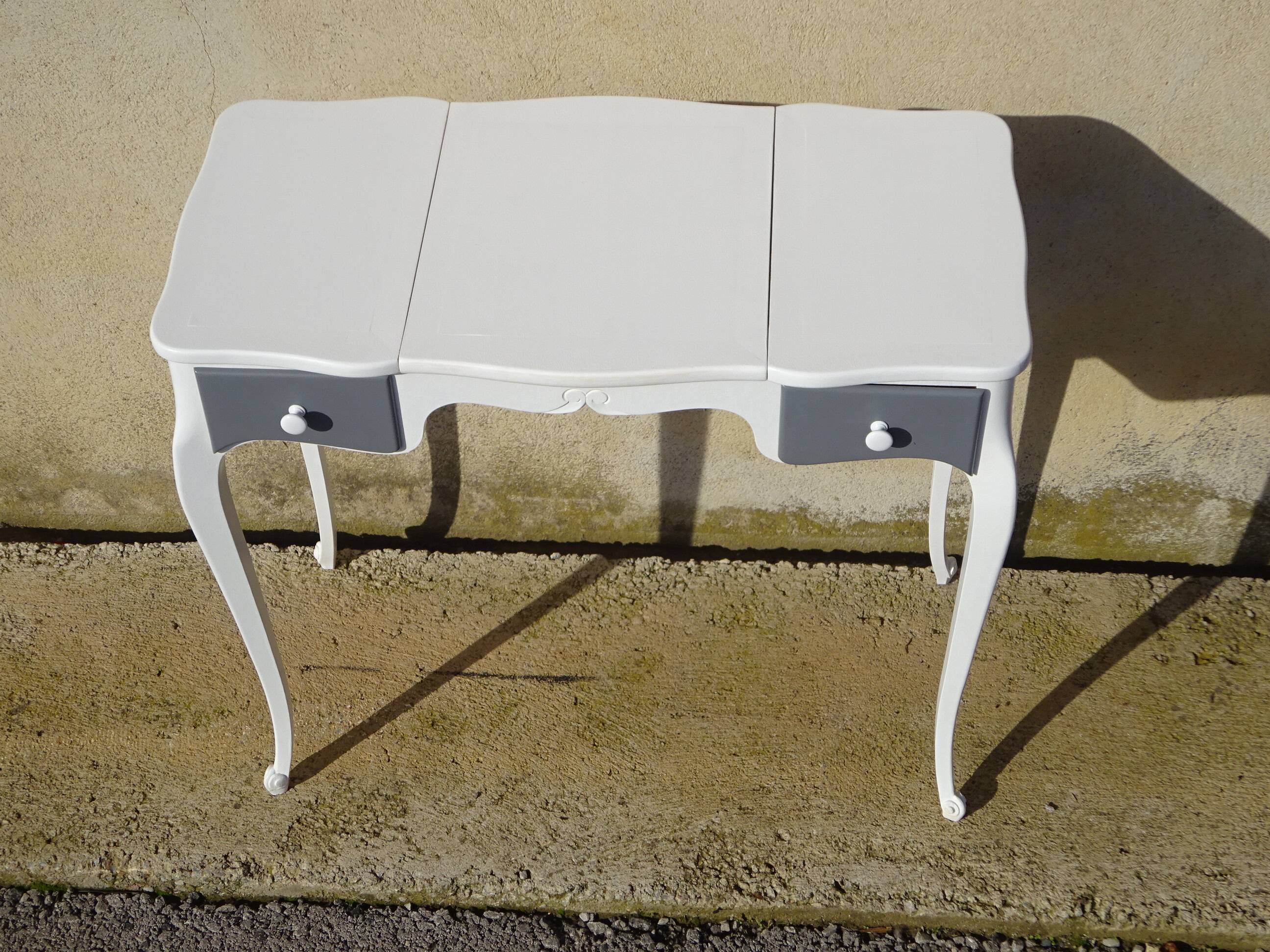 Small white and grey wooden dressing table