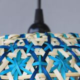 Suspension en rotin turquoise