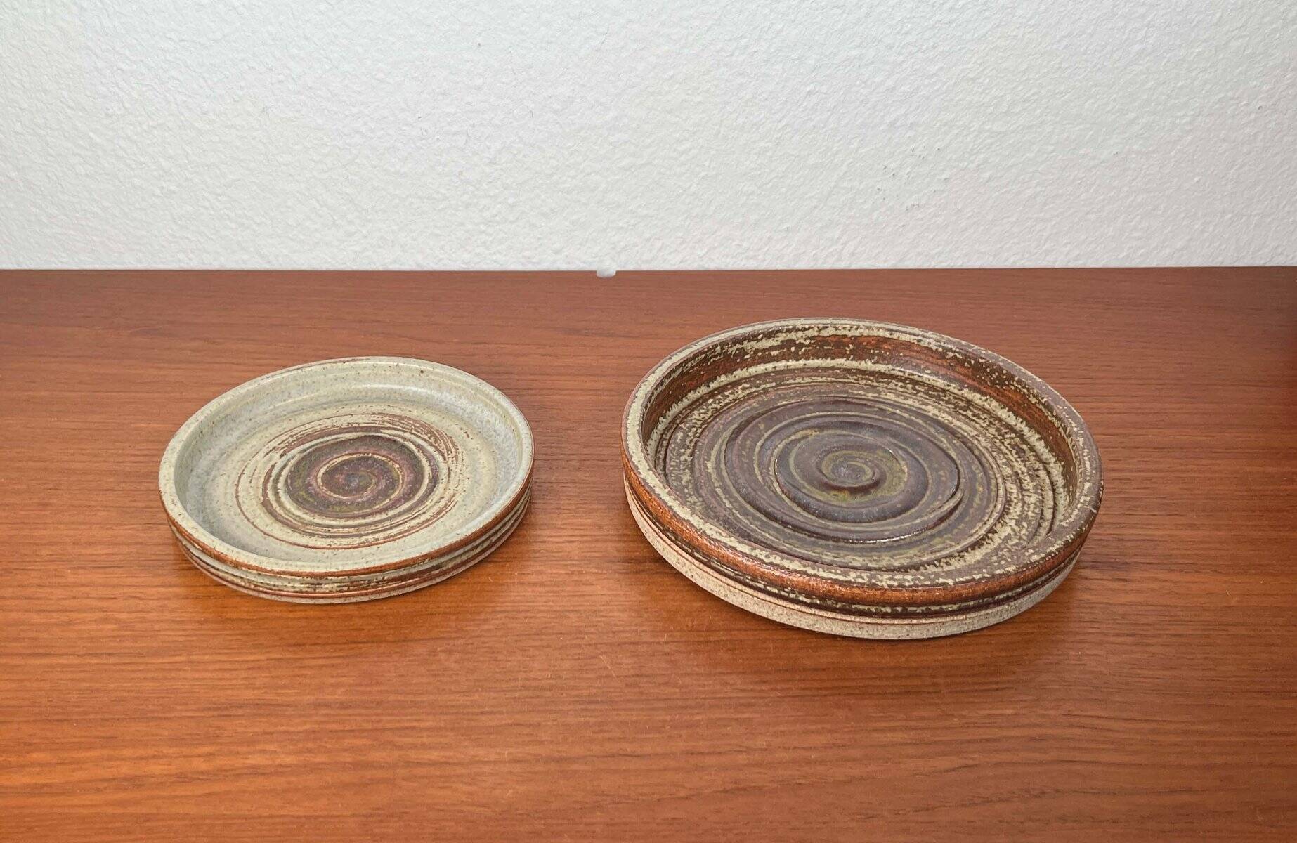 Mid-Century Modern Danish Studio Pottery Bowls by Tue Poulsen for Tue Keramik, 1960s, Set of 2