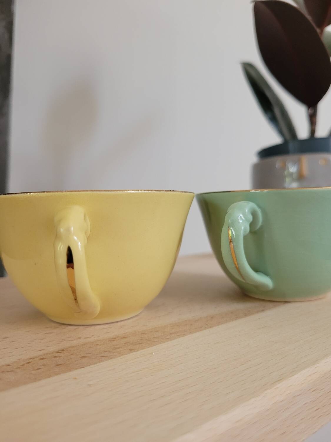 Set of 2 Faïences d'Orchies coffee cups