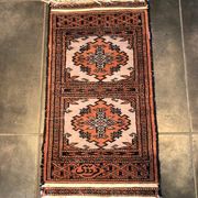Handmade Pakistani rug