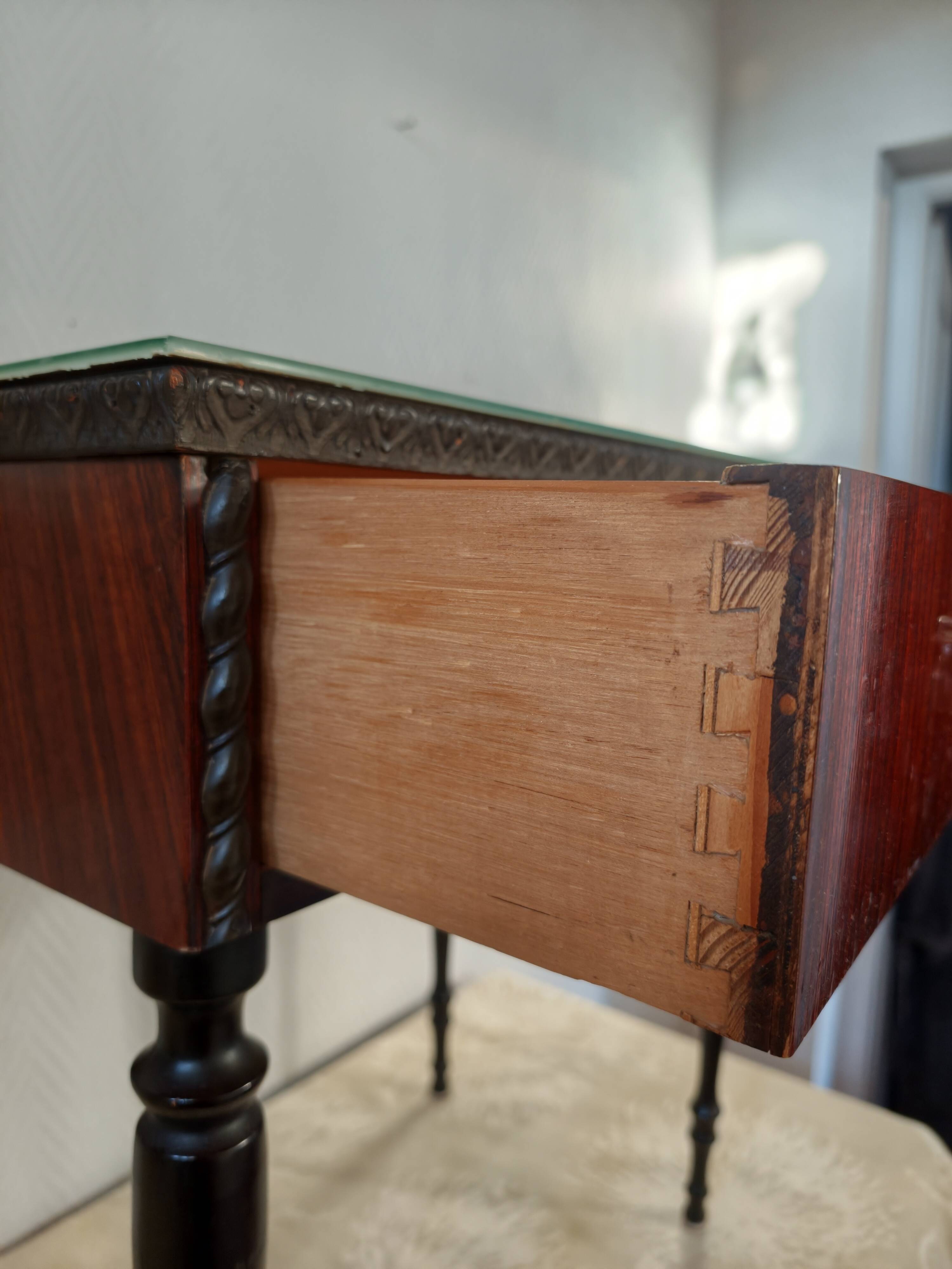 Paire de tables de chevet, Italie 1950-60