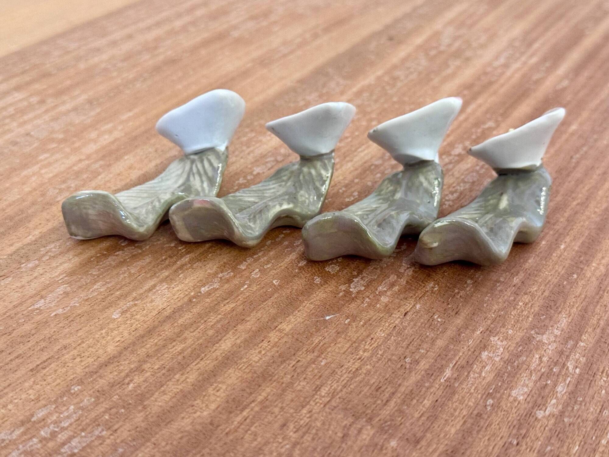 white arum knife rest
