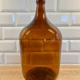 Give me amber Jeanne.