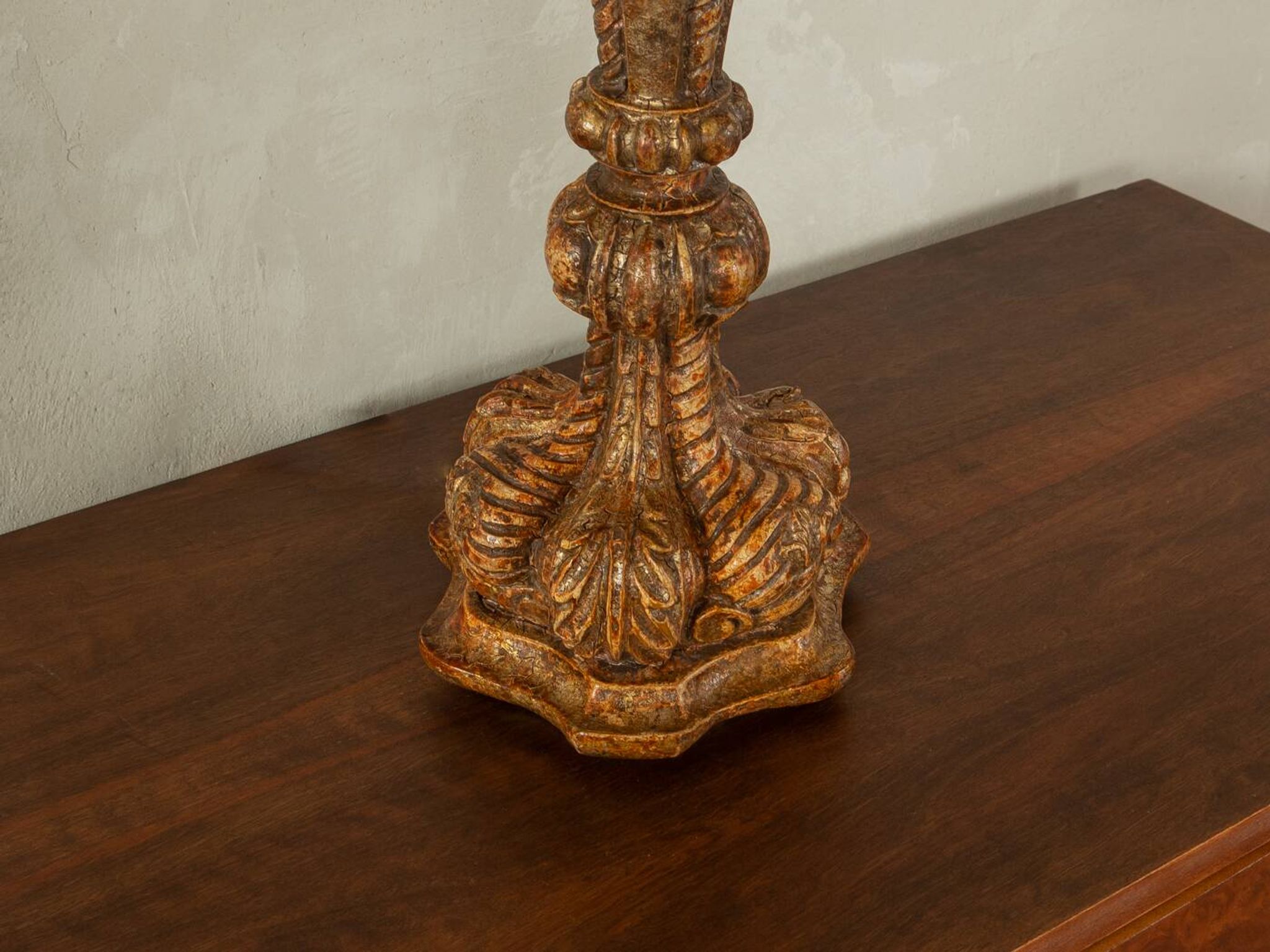 Lampe de table baroque, fabriquée à la main dans les années 1960
