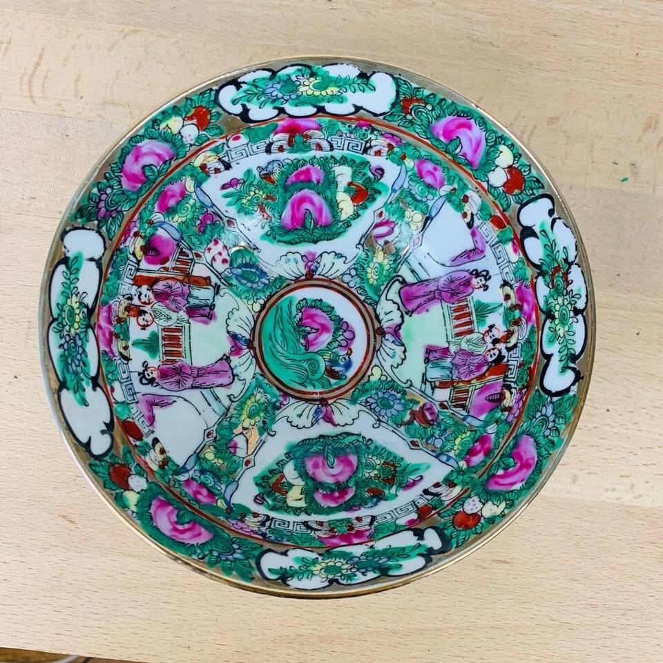 Chinese antique porcelain catchall