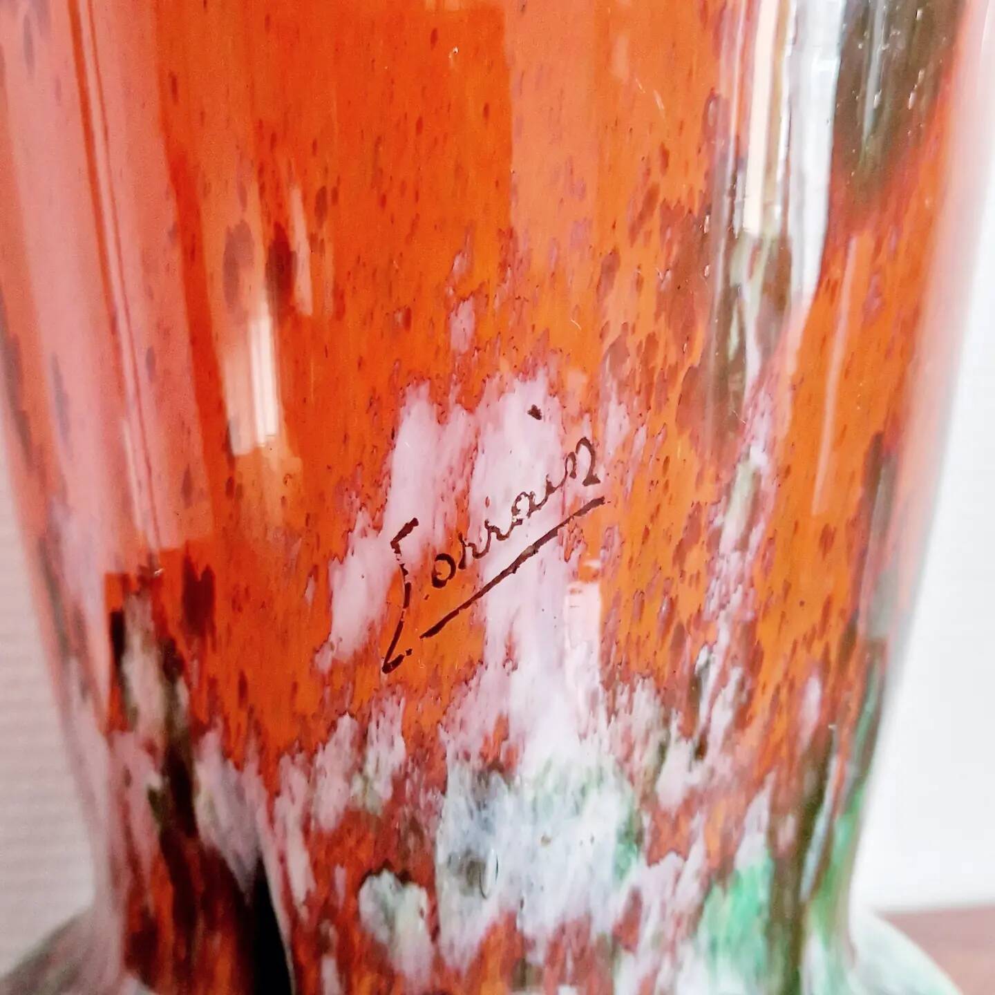Marmoreal glass vase signed Lorrain Nancy