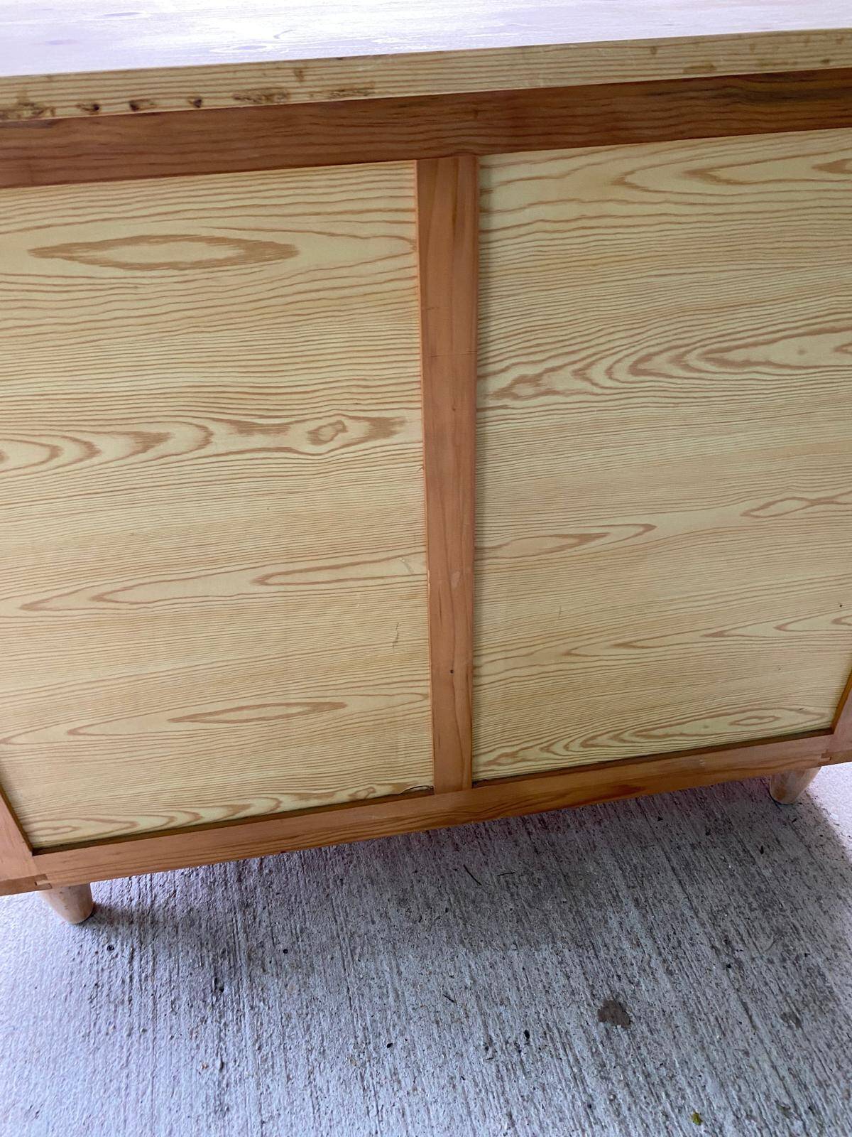 Commode anglaise rénovée en bois massif 1970