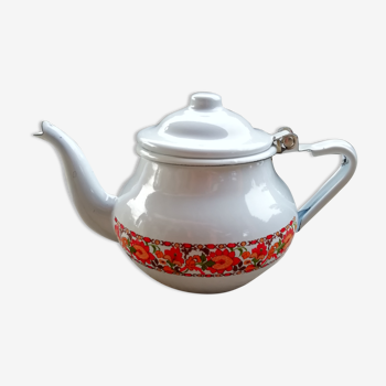 Enamelled sheet metal teapot