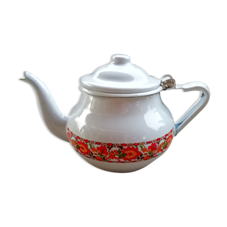 Enamelled sheet metal teapot