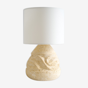 Gard stone lamp