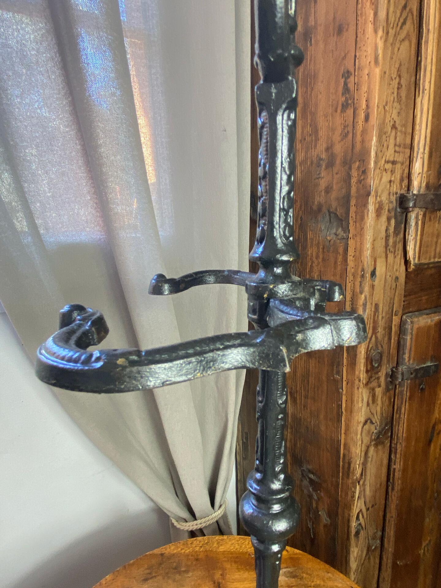 Porte-parapluie en fonte émaillée