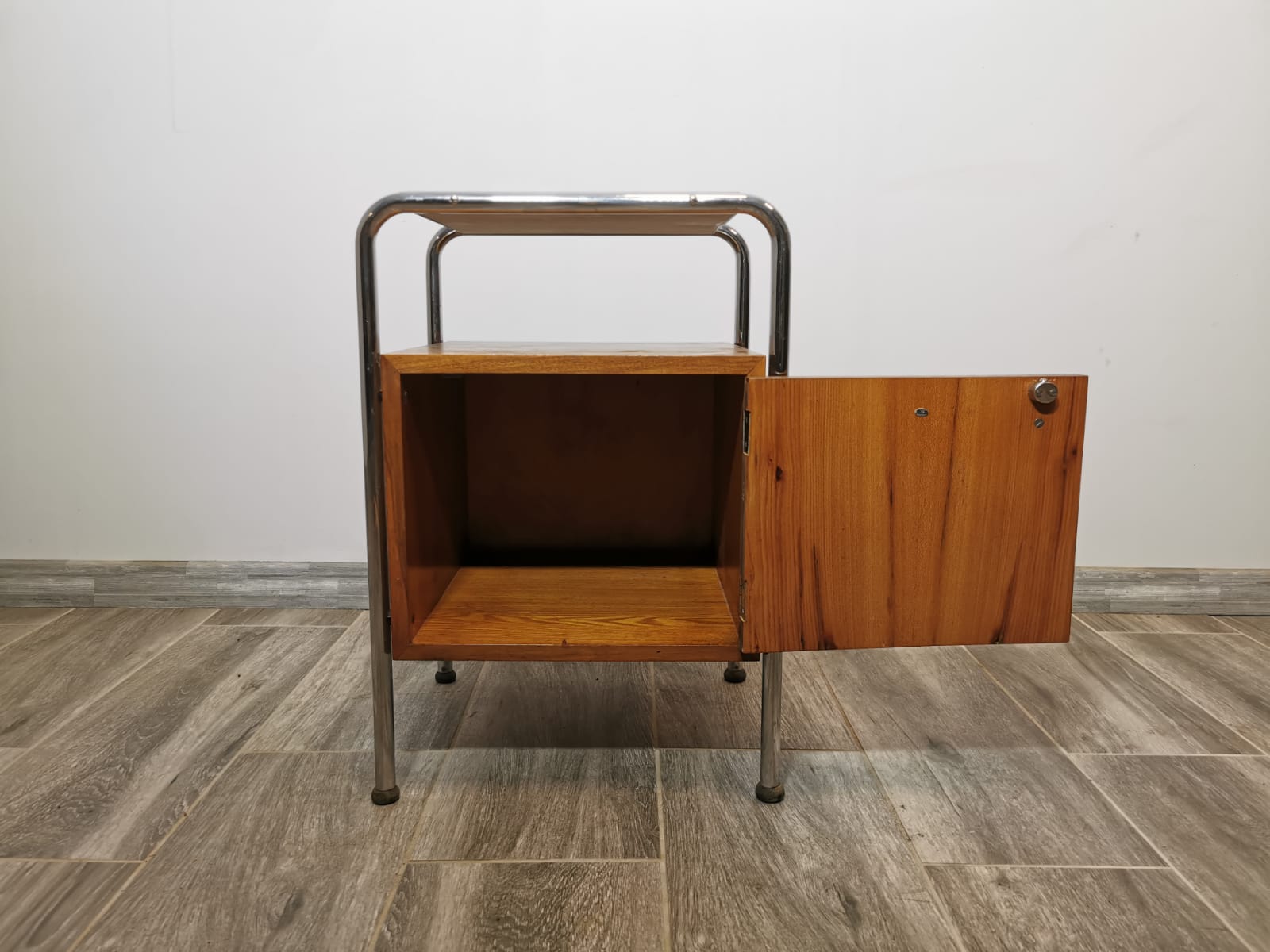 Bauhaus chromed nightstand by Robert Slezak