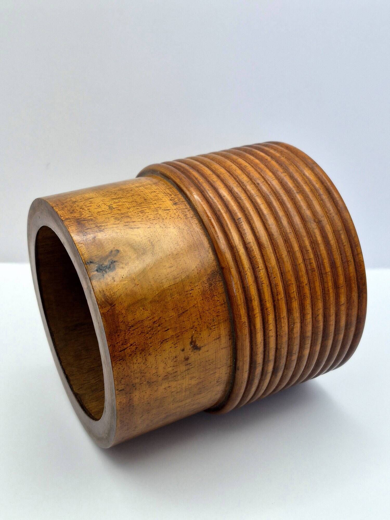 Wooden turned covered pot – vintage snuff box A680
