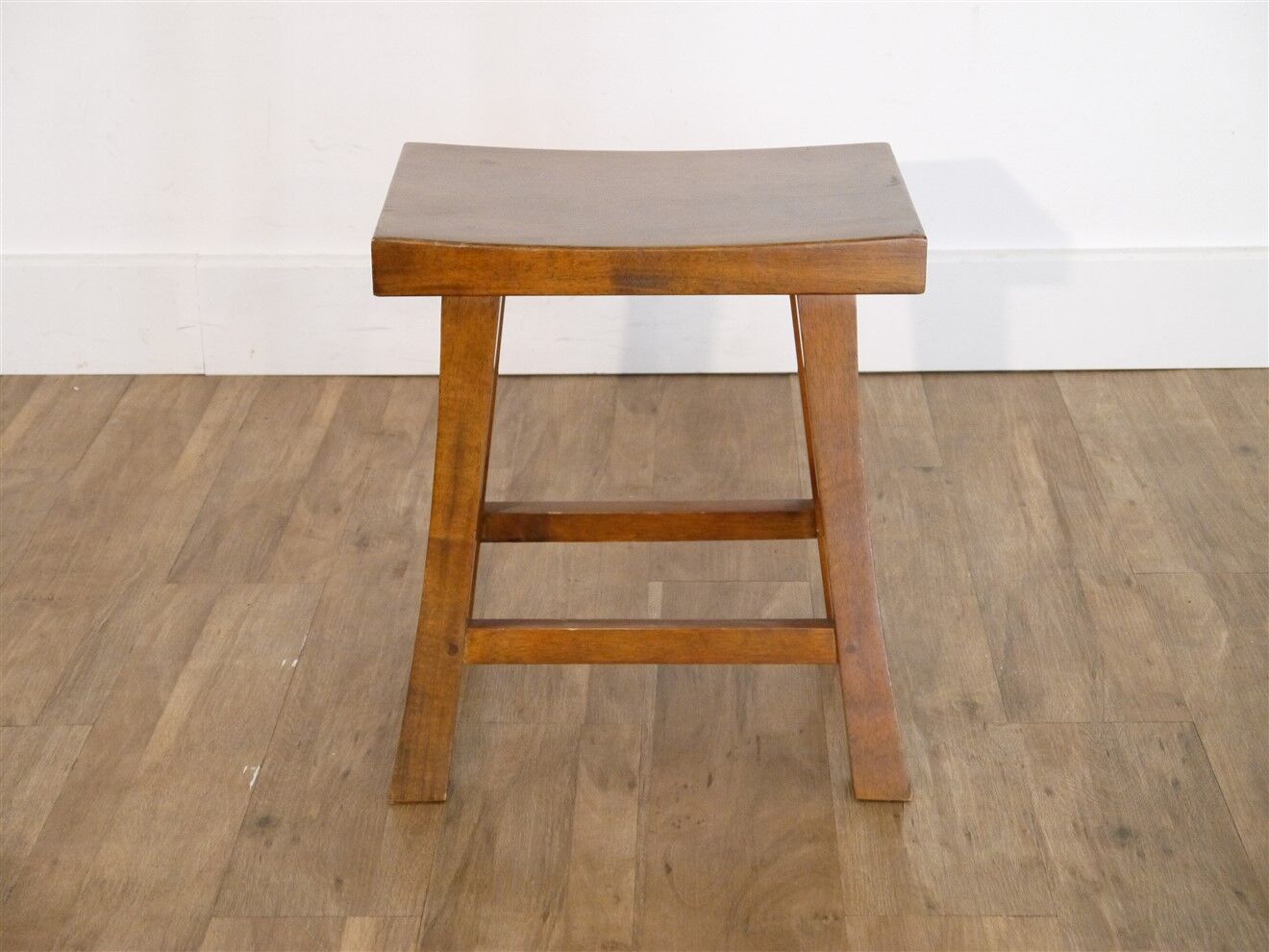 Tabouret brutaliste en acajou 1960