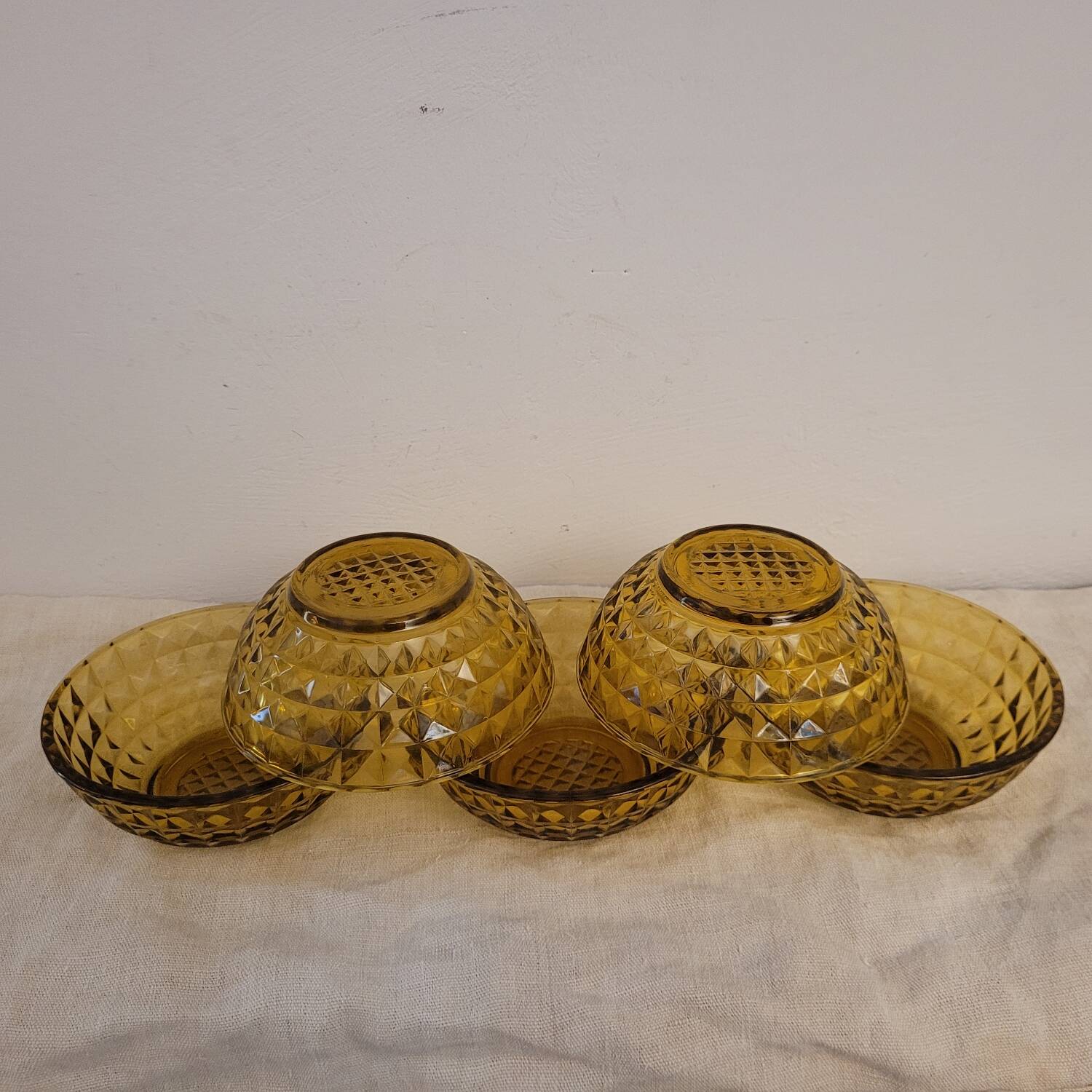 Lot de 5 coupelles en verre ambré pressé à motif nid d’abeille 70's