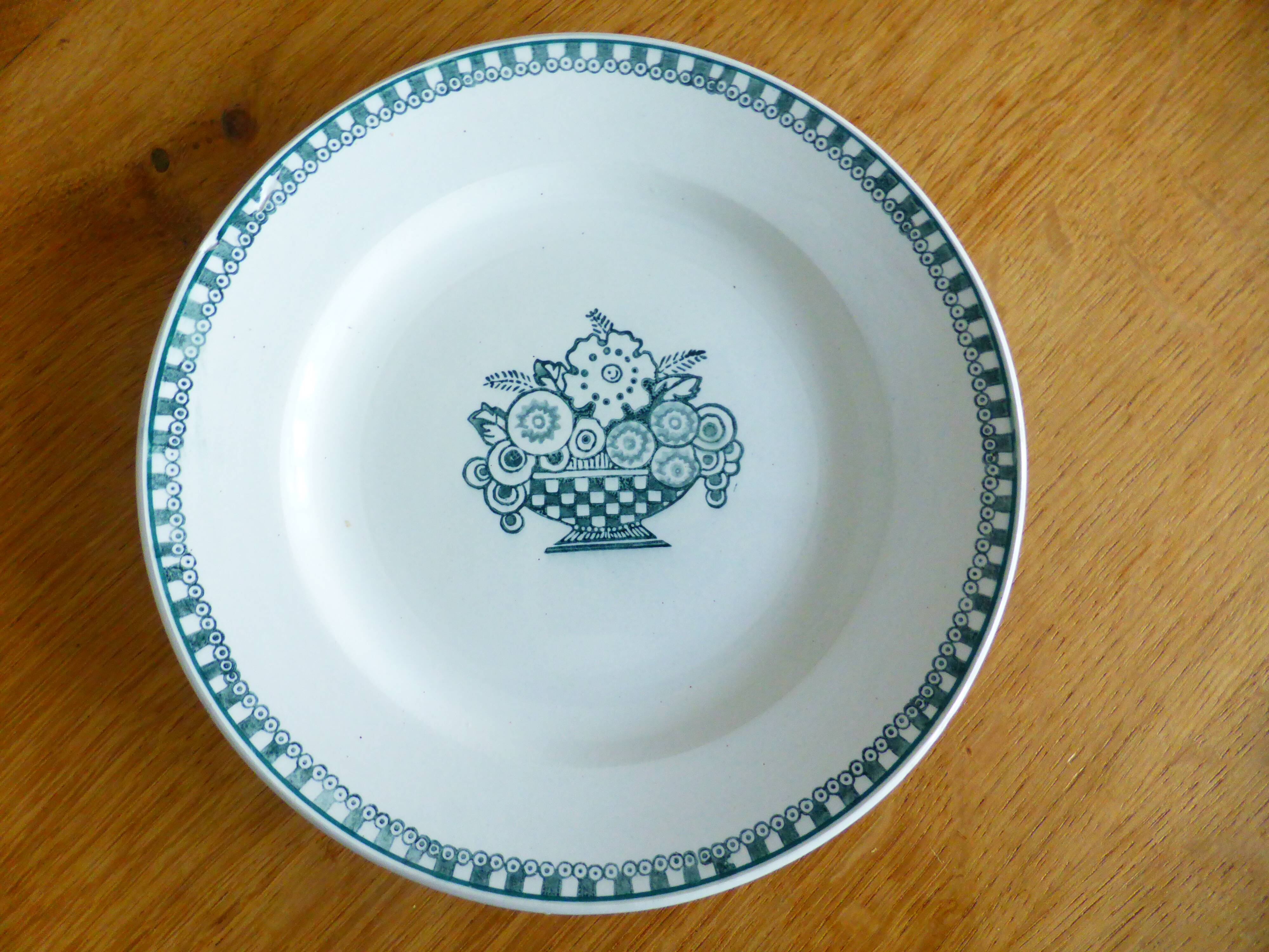 Dessert plate from St Amand 221205