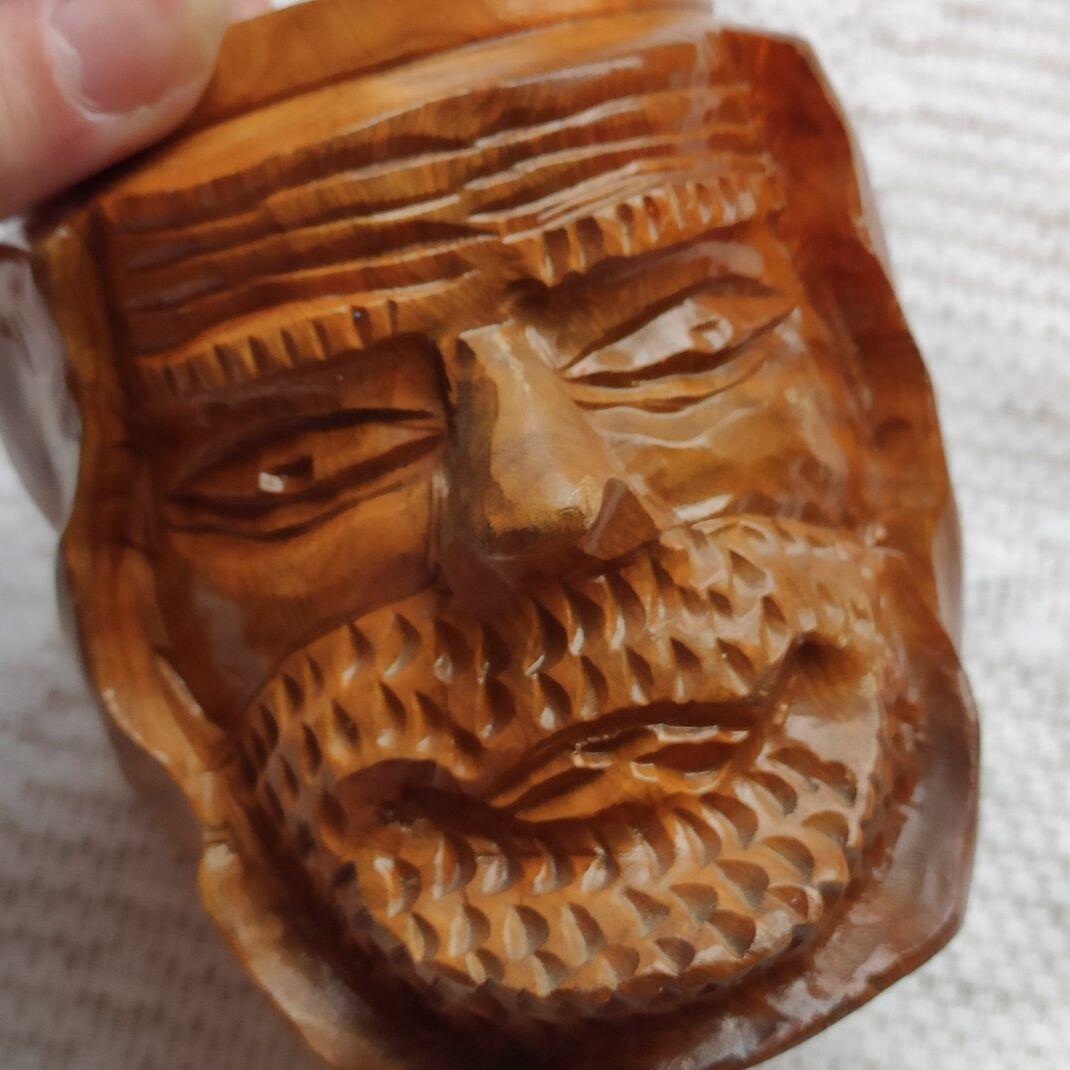 Tobacco pot face carved wood