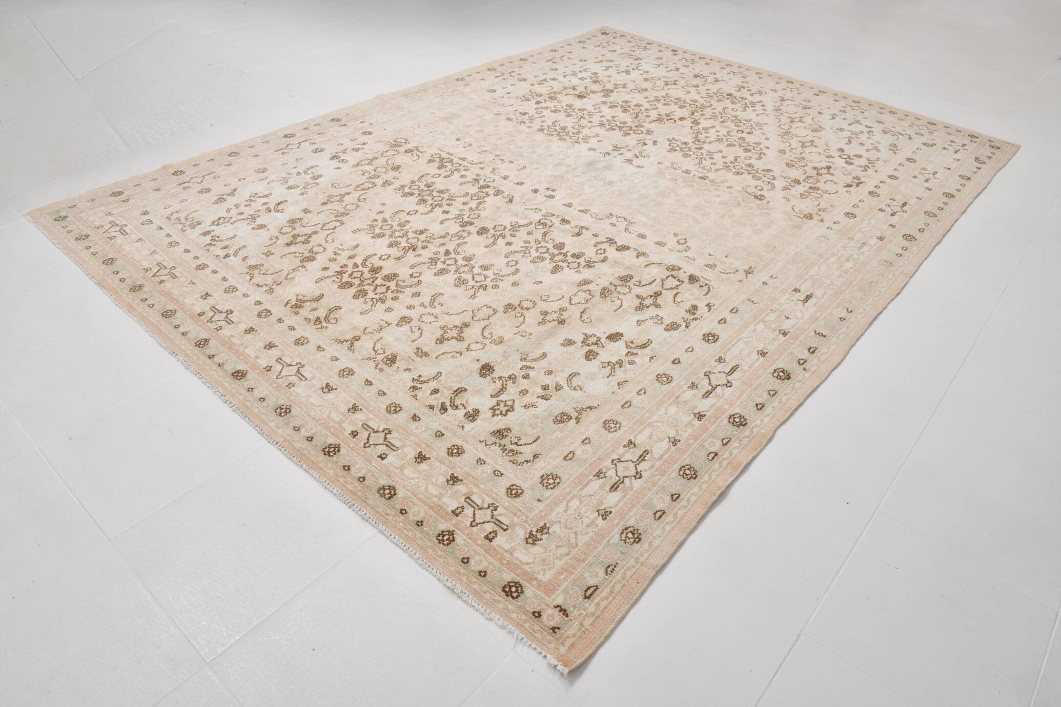 8x11 Oversize Brown Classic Persian Rug, 255x348Cm