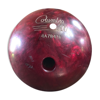 Old red columbia 300 bowling ball