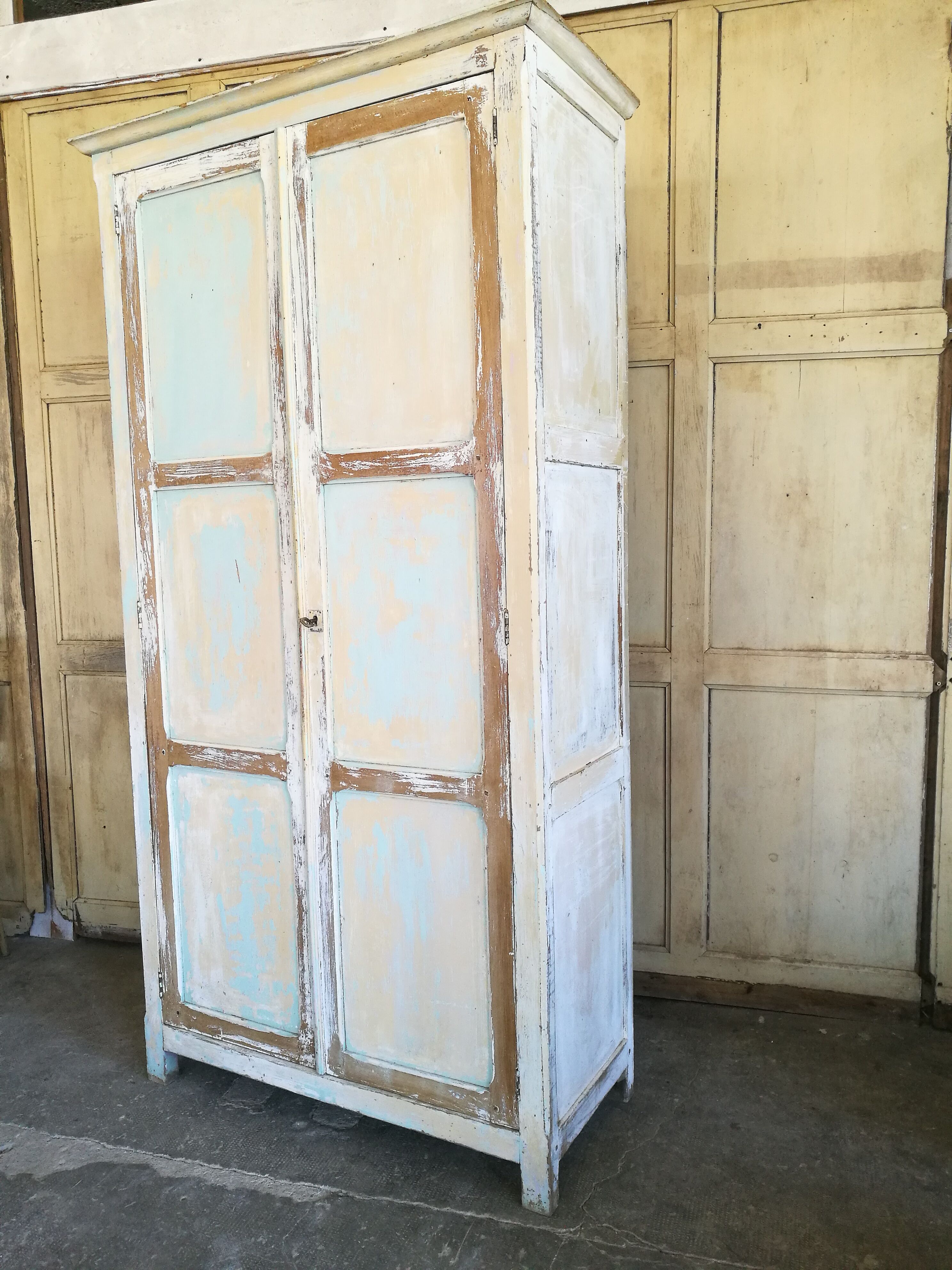 Original Parisian wardrobe patina