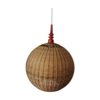 Rattan ball suspension