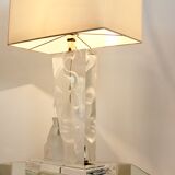 Lampe de table en laiton et lucite années 1970
