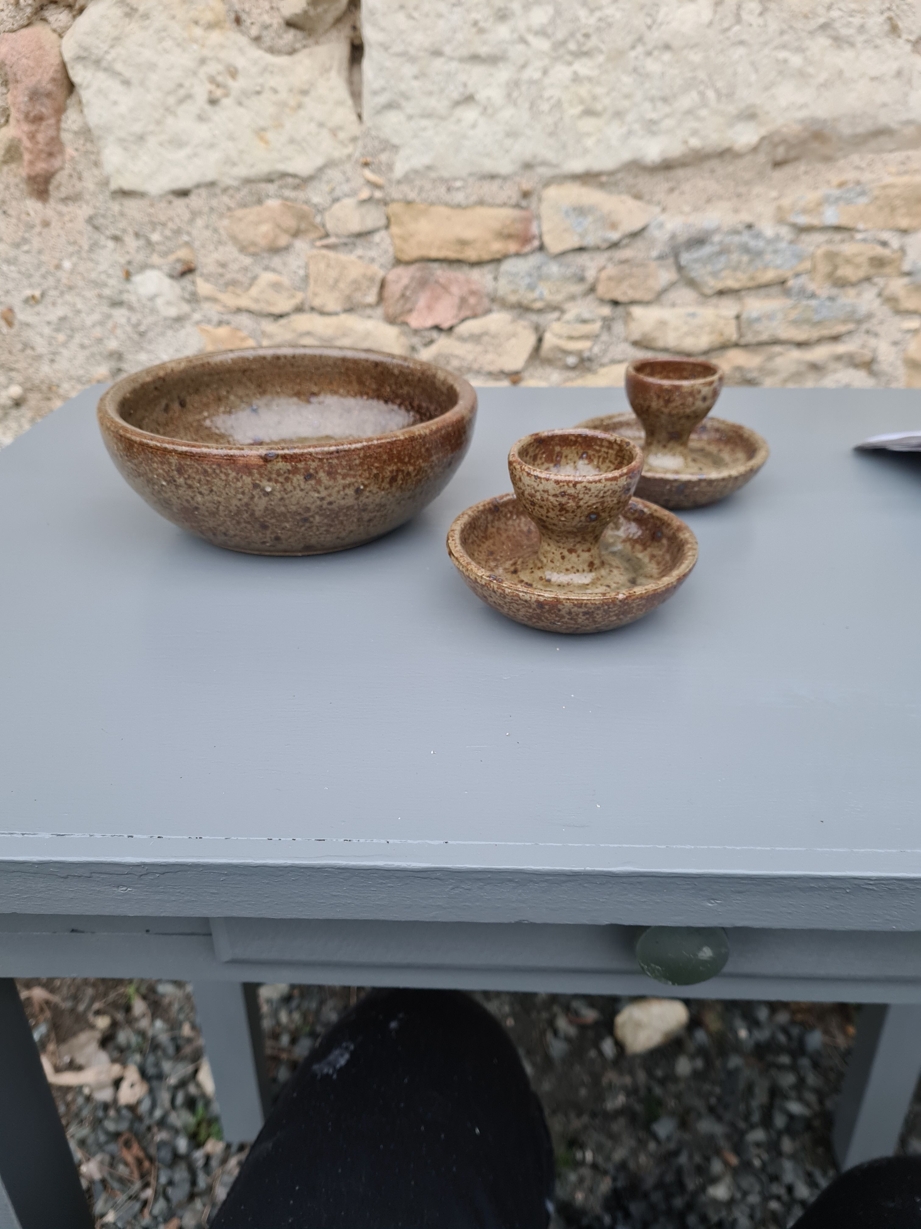 Hulls and bowl in pyrity sandstone