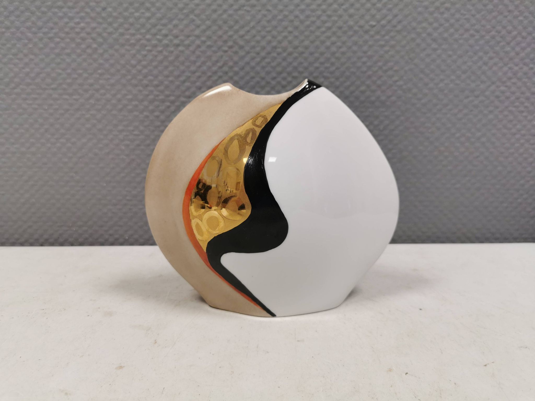 Vase with a motif, in an abstract style.