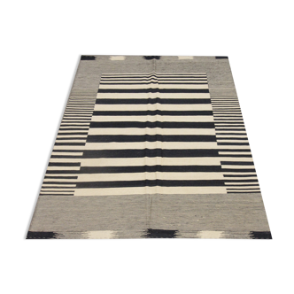 Black cream wool kilim handmade flat woven area rug- 177x232cm