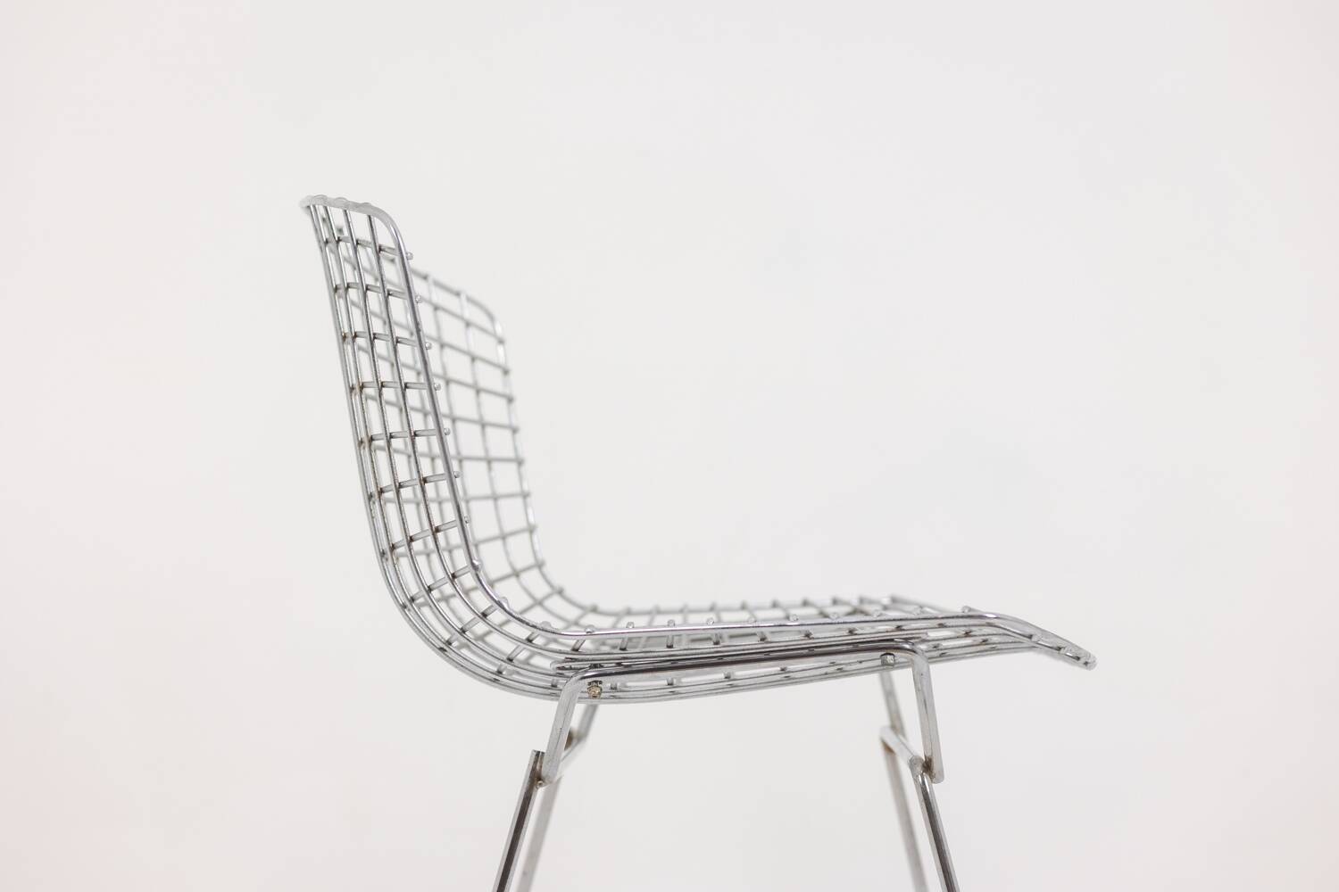 Harry Bertoia for Knoll. Set of 5 chairs. 1970s.