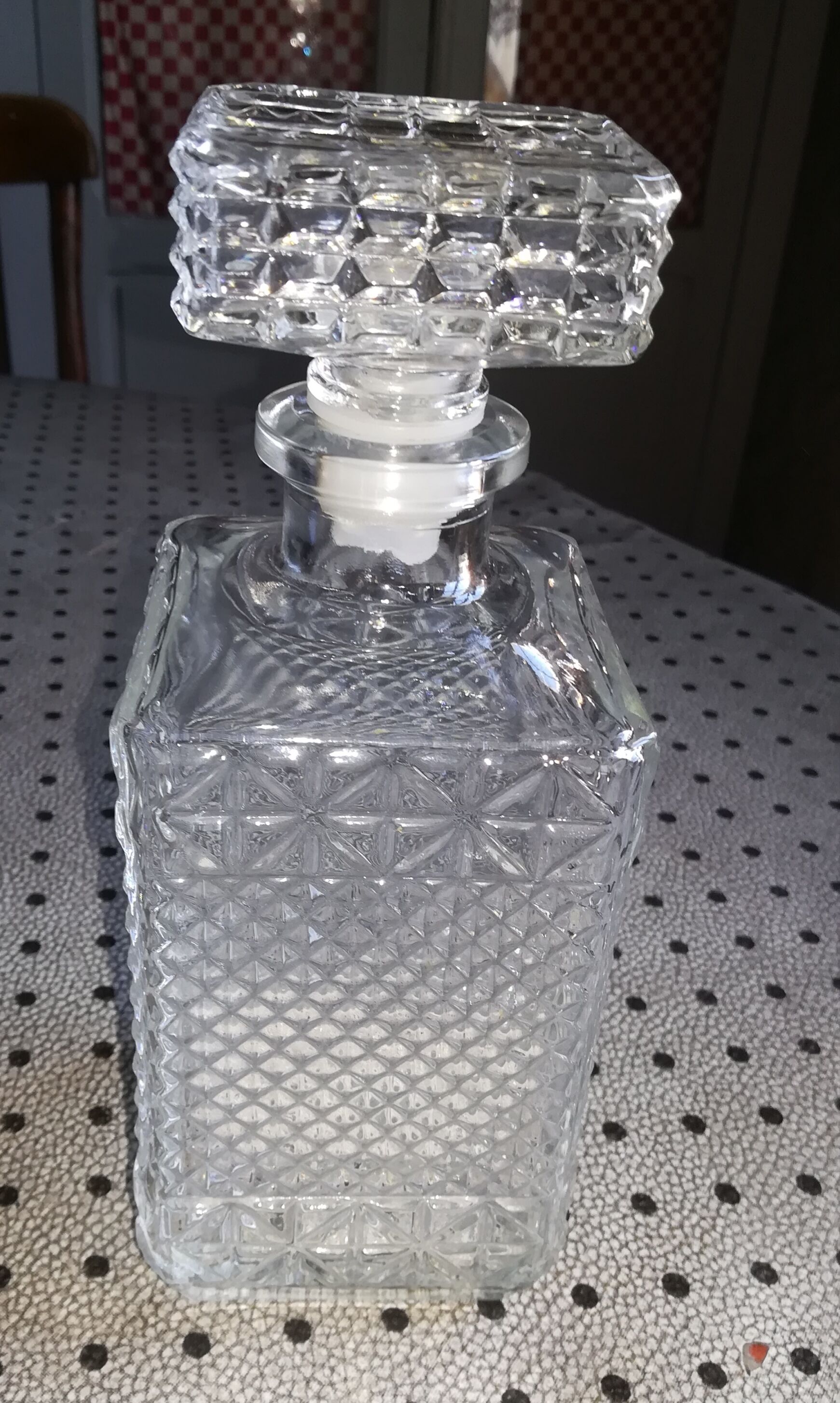 Glass carafe