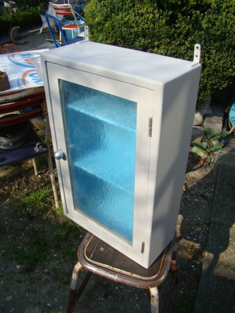 Armoire pharmacie ancienne Selency