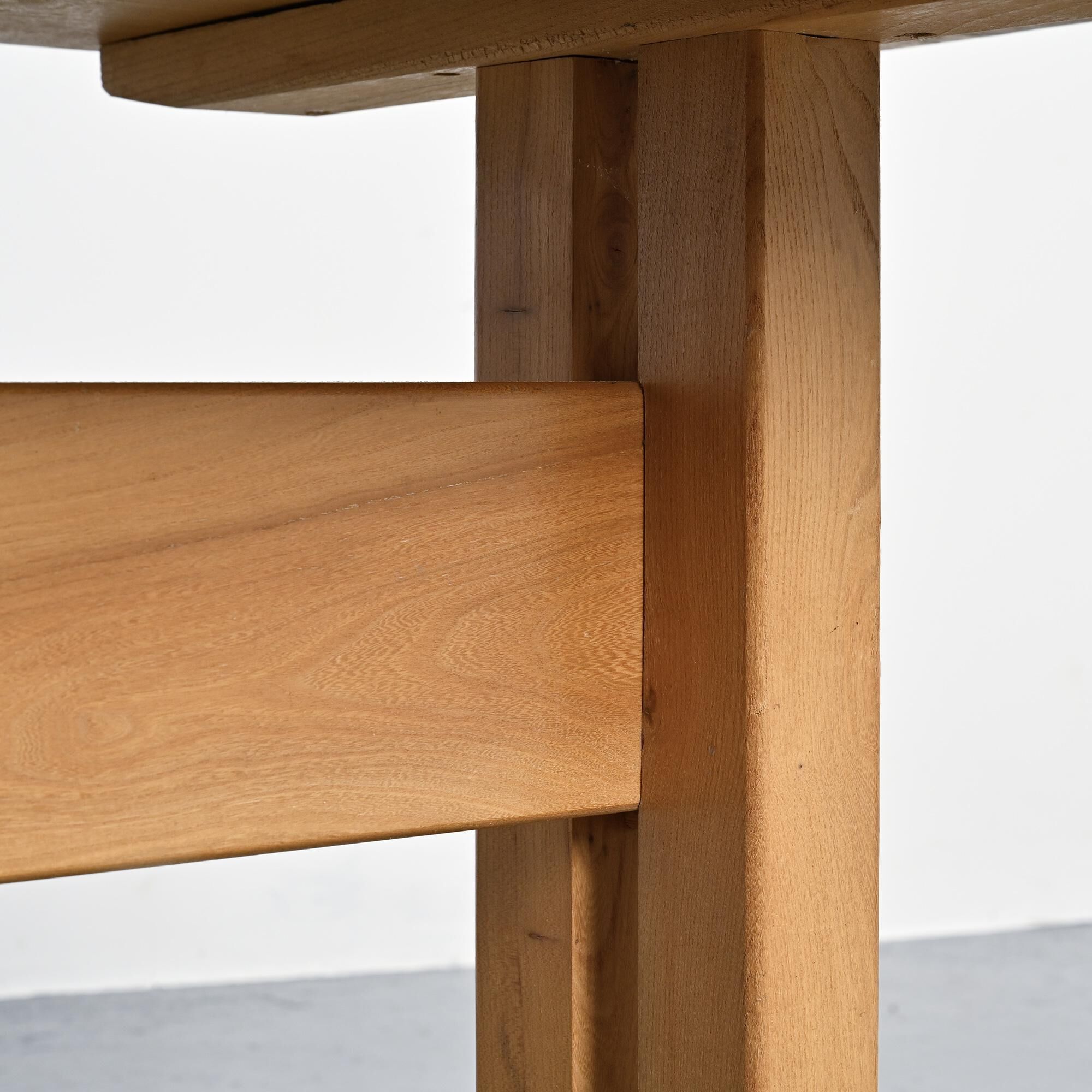 Solid elm mountain table Les Arcs