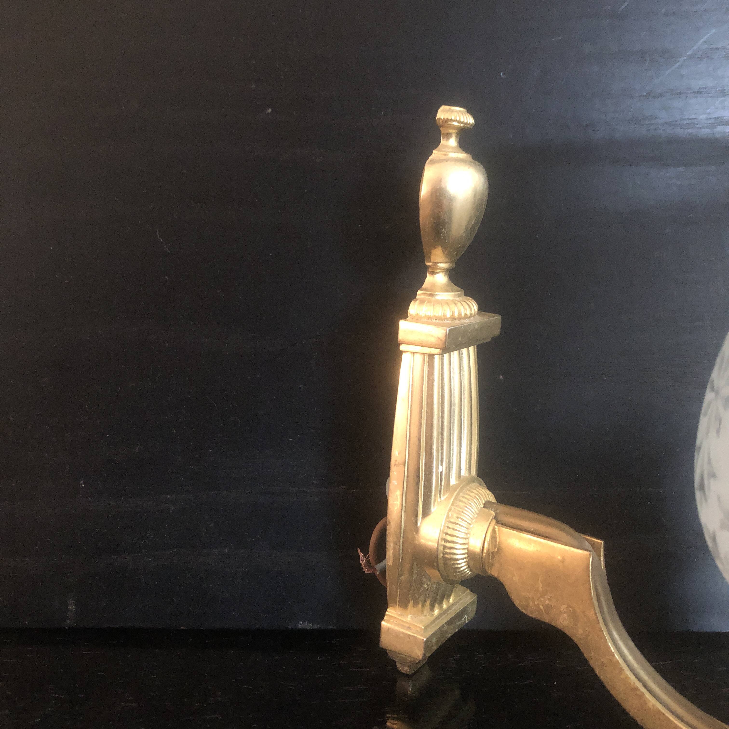 Pairs of Art Deco appliqués