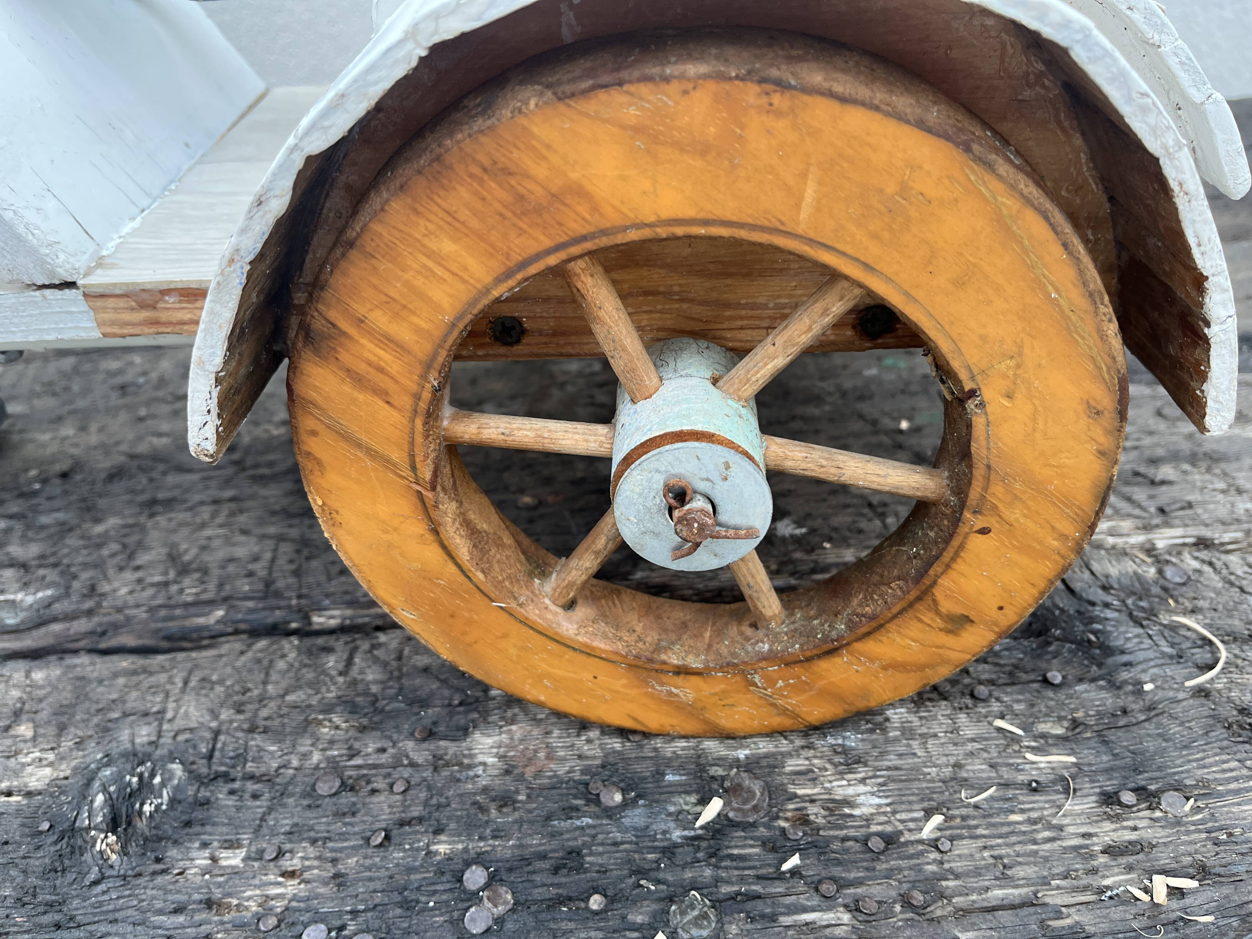 wooden horse cart toy from the 60s