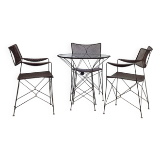 Beautiful dining set designed by Yuzuru Yamakawa. The chairs and table are