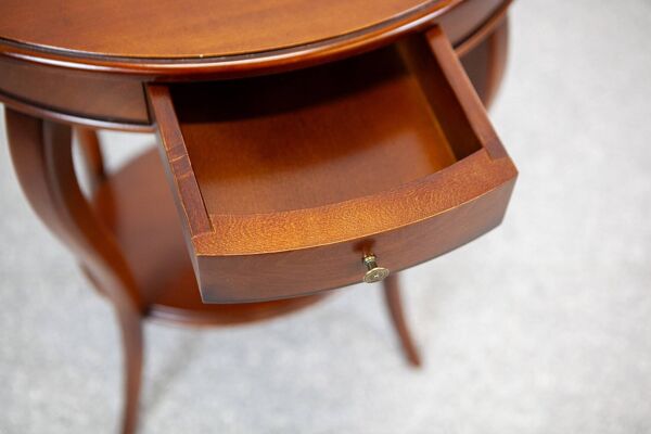 Table d'appoint ronde de style classique de la fin du 20e siècle / Table à coudre