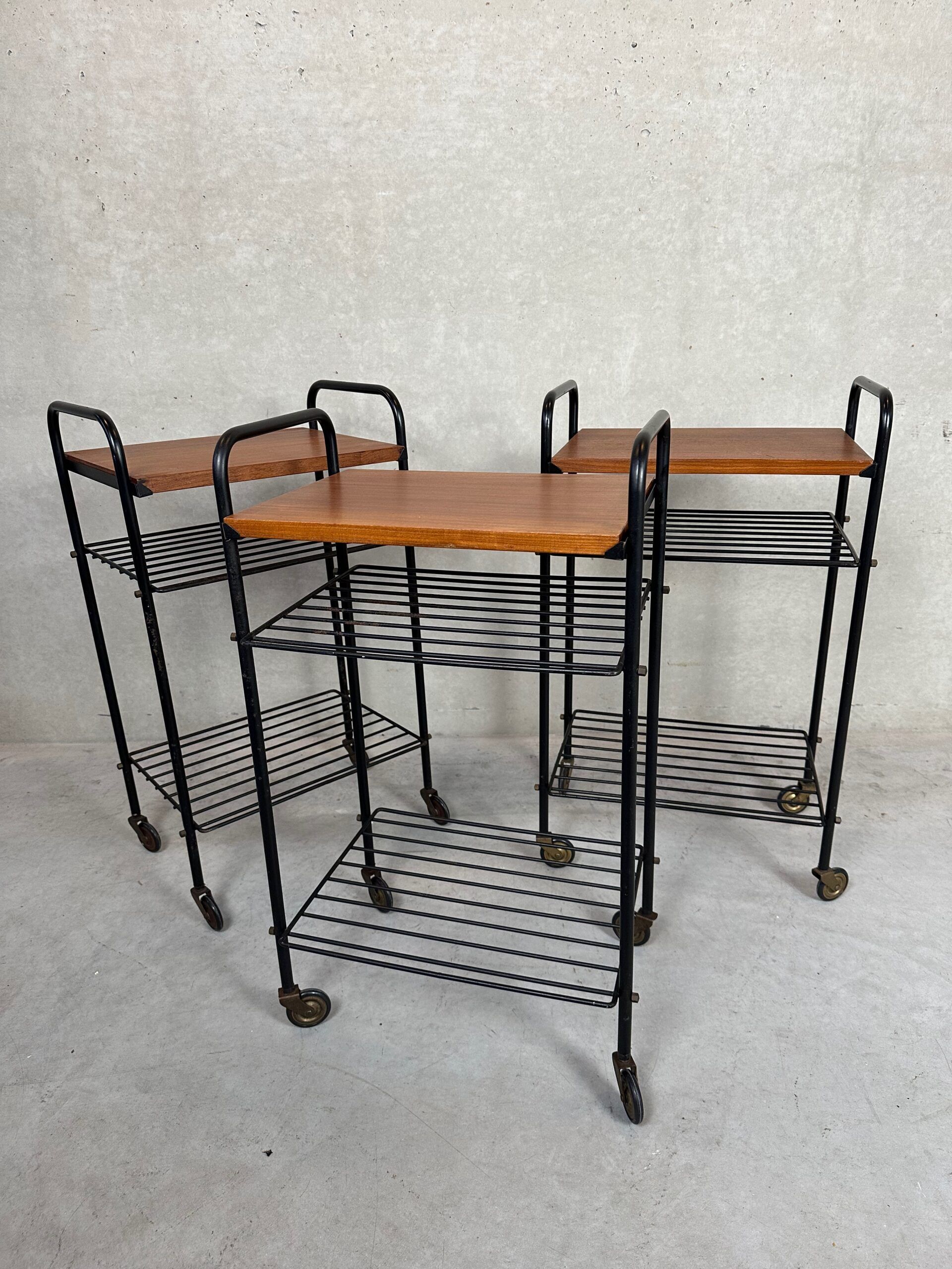 Vintage side table/70s trolley in teak