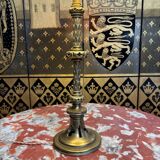 Bronze foot lamp