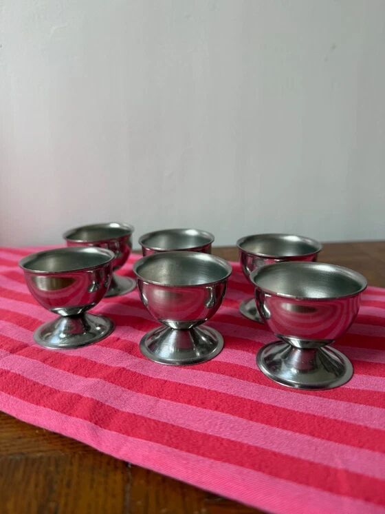 Set of 6 stainless steel egg cups
