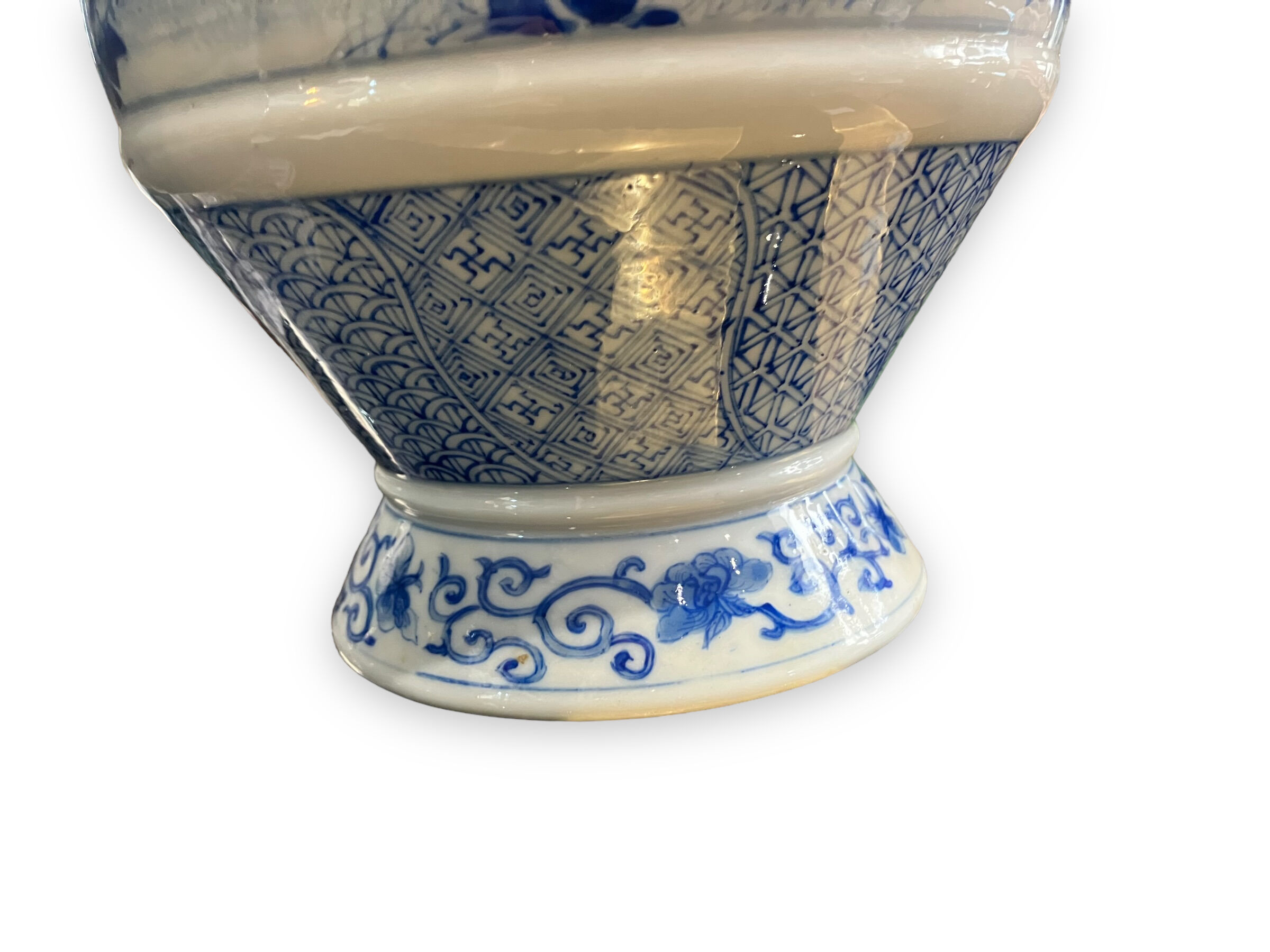 Pair of Asian vases in white and blue porcelain
